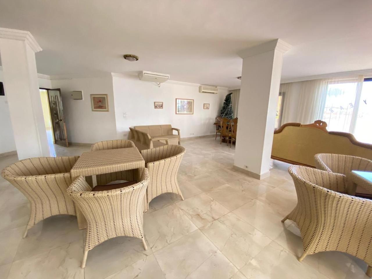 הורגהדה Esplanada Hotel Apartments מראה חיצוני תמונה
